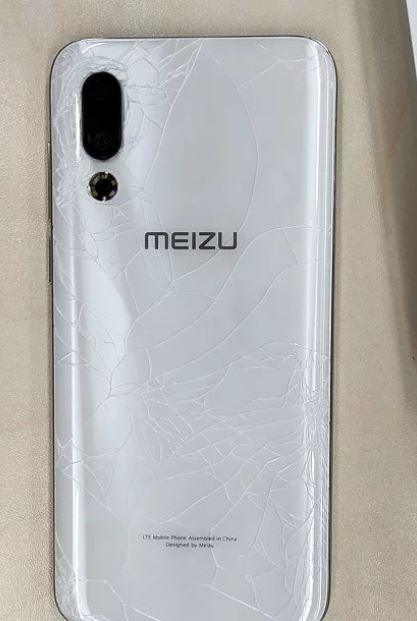 Kondisi Bagian Belakang Meizu 16s yang Pecah