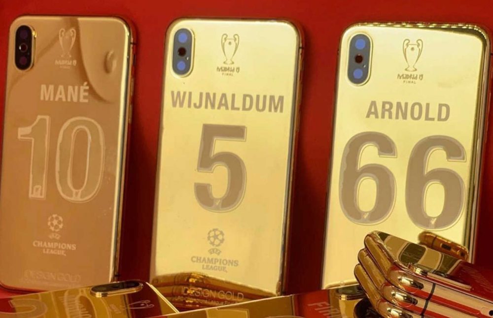 Desain iPhone X Lapis Emas untuk Skuad Liverpool