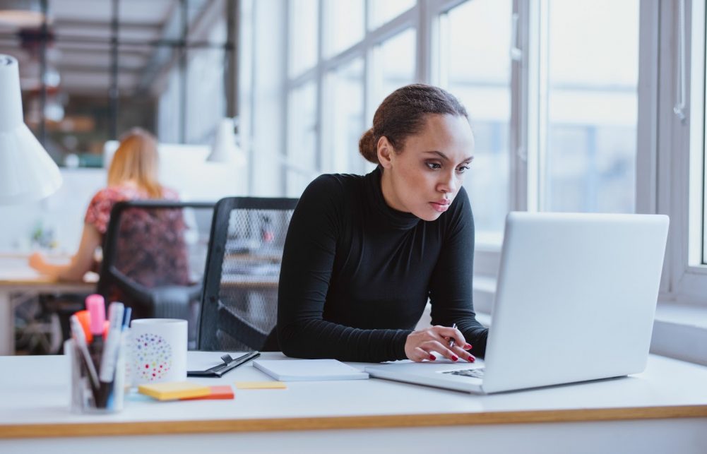 Meningkatkan Produktivitas Kerja Saat Beraktivitas di Kantor