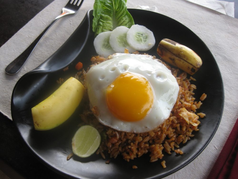 Menu Nasi Goreng dengan Telur untuk Sarapan
