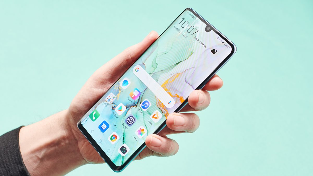 Pengguna Menunjukkan Huawei P30 Pro Baru