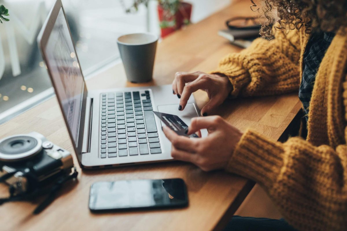 Belanja Online dengan Kartu Kredit dan PayLater